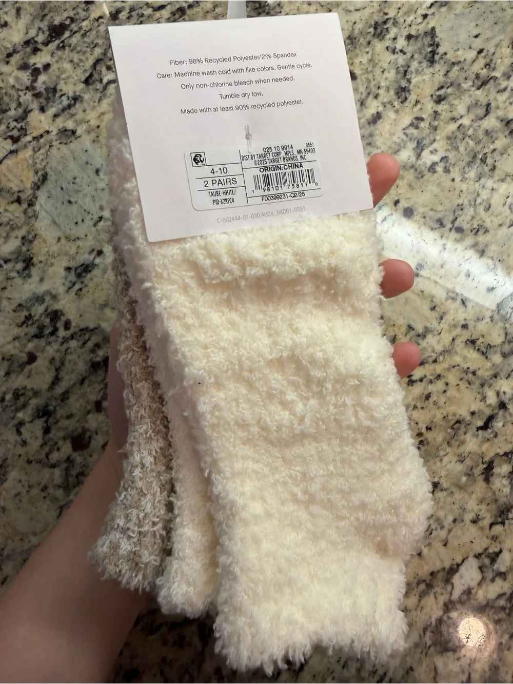 Auden 2-Pack Cozy Low-Cut Fuzzy Socks in Beige/Cream